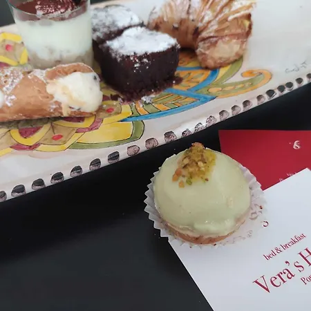 Vera's فندق مبيت وإفطار 3*