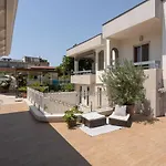 Vera's 3*