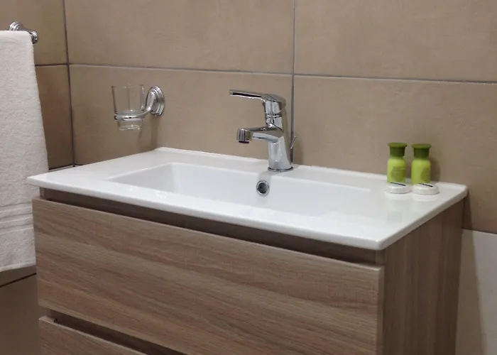 فندق مبيت وإفطار Vera's 4*